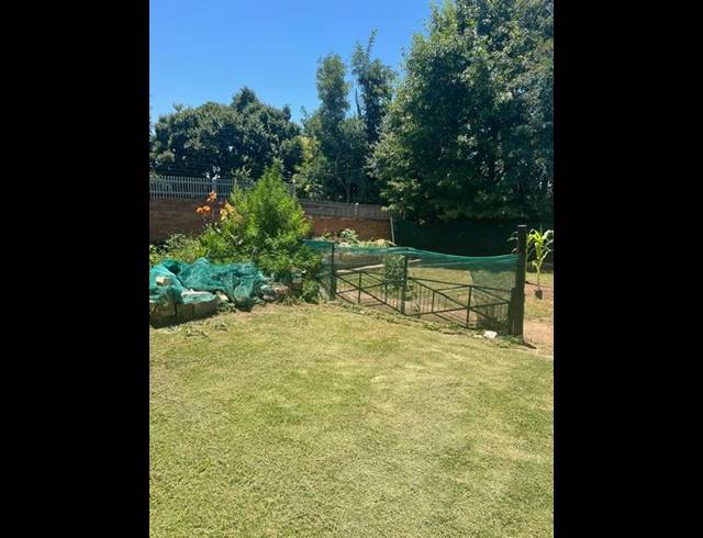 5 BEDROOM HOUSE FOR SALE IN LADYBRAND